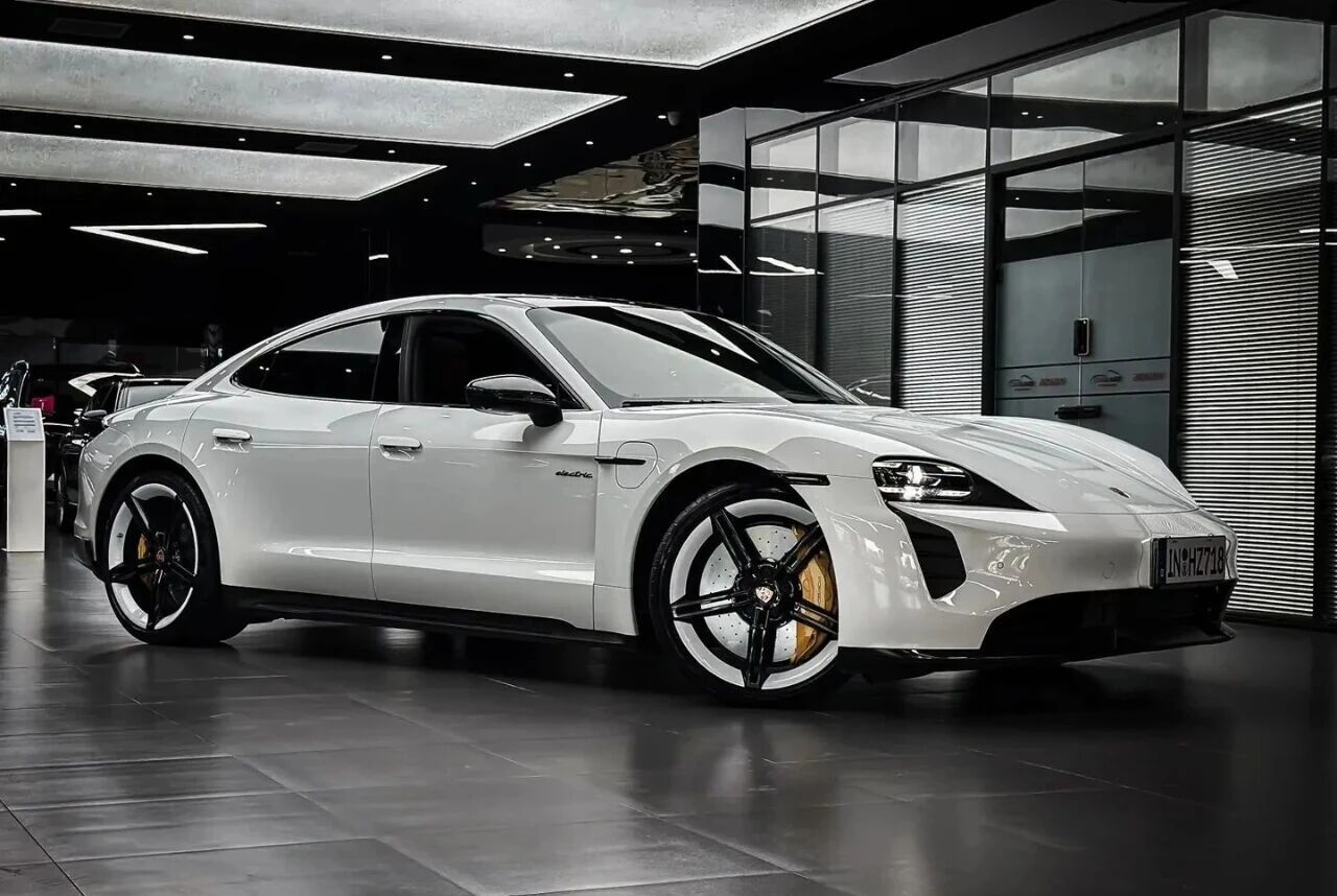 你的性能车即将被“上锁”？特斯拉、新势力、燃油车无一幸免？新国标重拳出击引发巨震